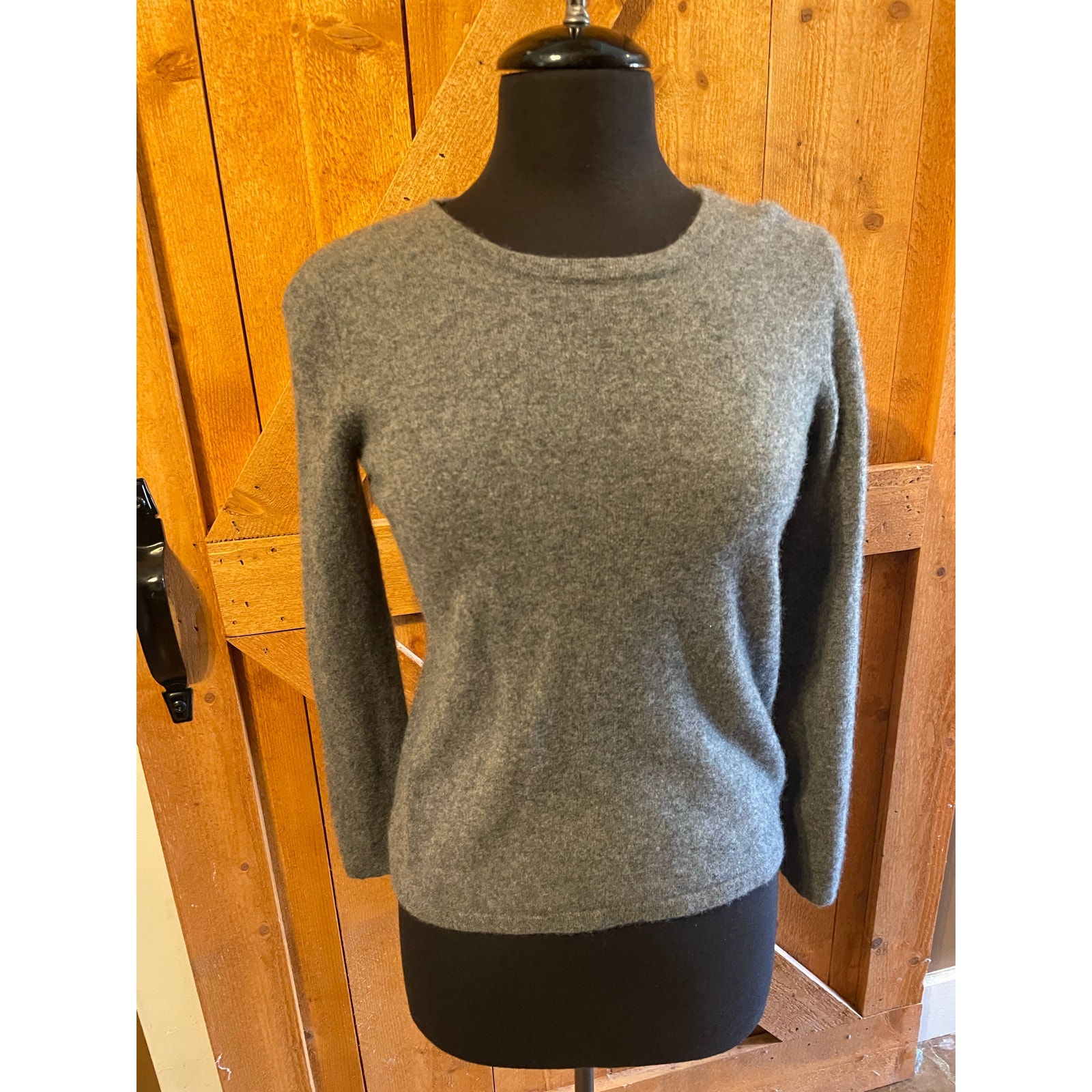 100% Cashmere Gray Sweater Guc Soft Comfy Preswick & Moore Cashmere
